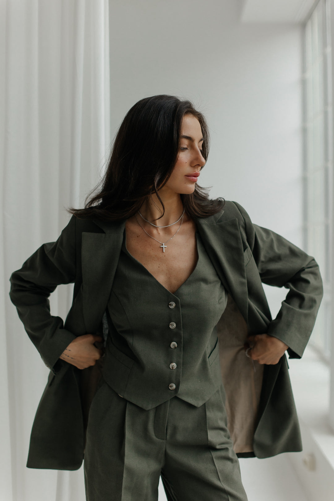 #color_khaki-green