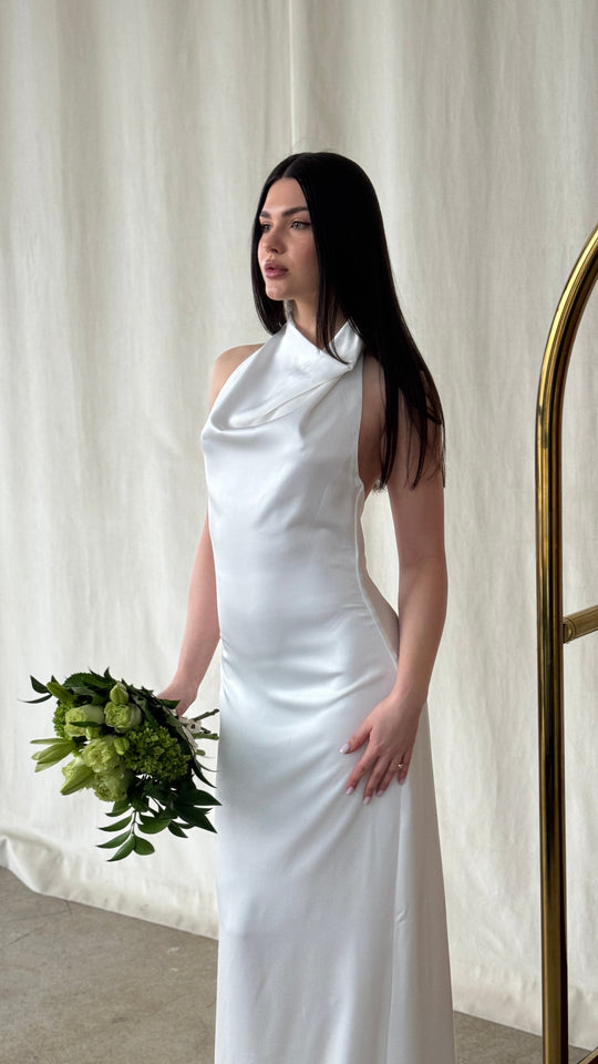 #color_ivory