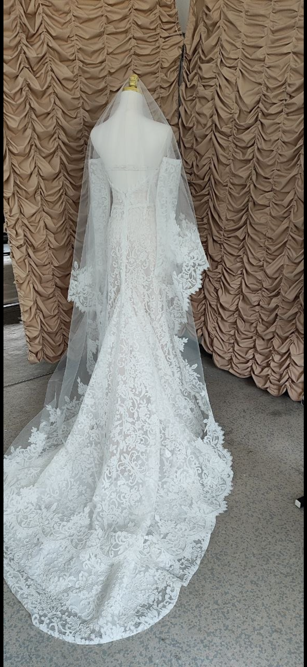 Mantilla Cathedral Lace Bridal Veil