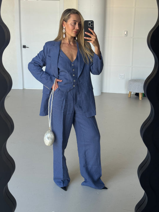 #color_jeans-blue